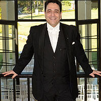 Gilles-San-Juan-Oper-Singer-at-Hanover-Grange